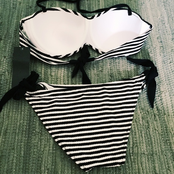 Nasty Gal Black Striped NWT Bikini - Picture 3 of 6